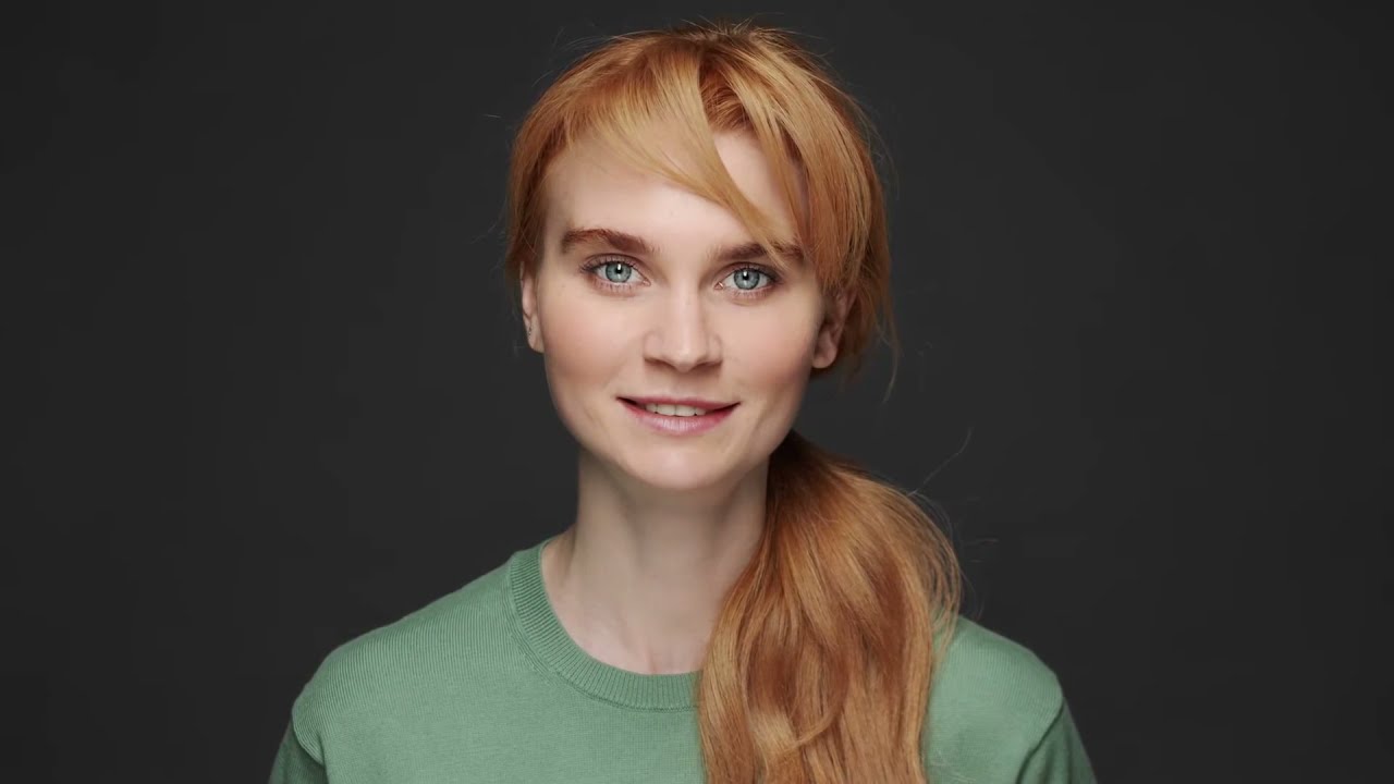 Женя Ежова